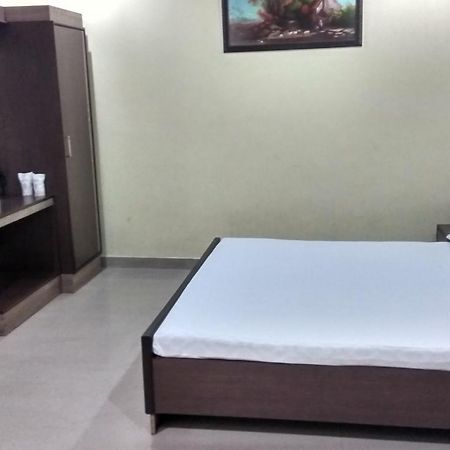 Hotel Varsa Dibrugarh Dış mekan fotoğraf