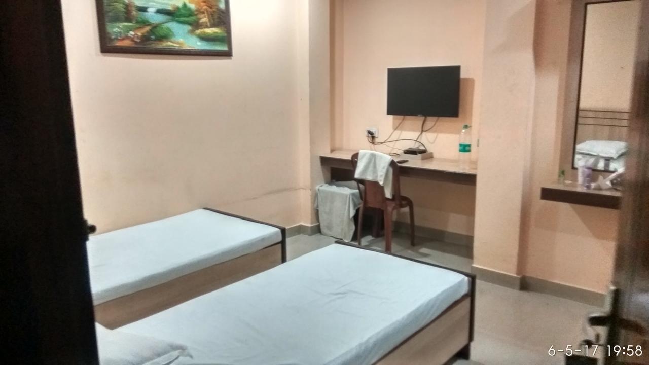 Hotel Varsa Dibrugarh Dış mekan fotoğraf