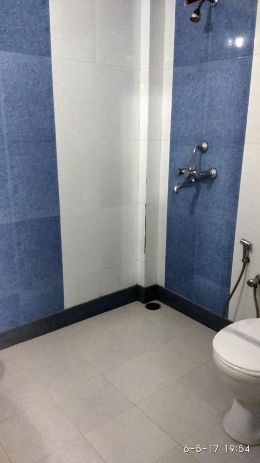 Hotel Varsa Dibrugarh Dış mekan fotoğraf